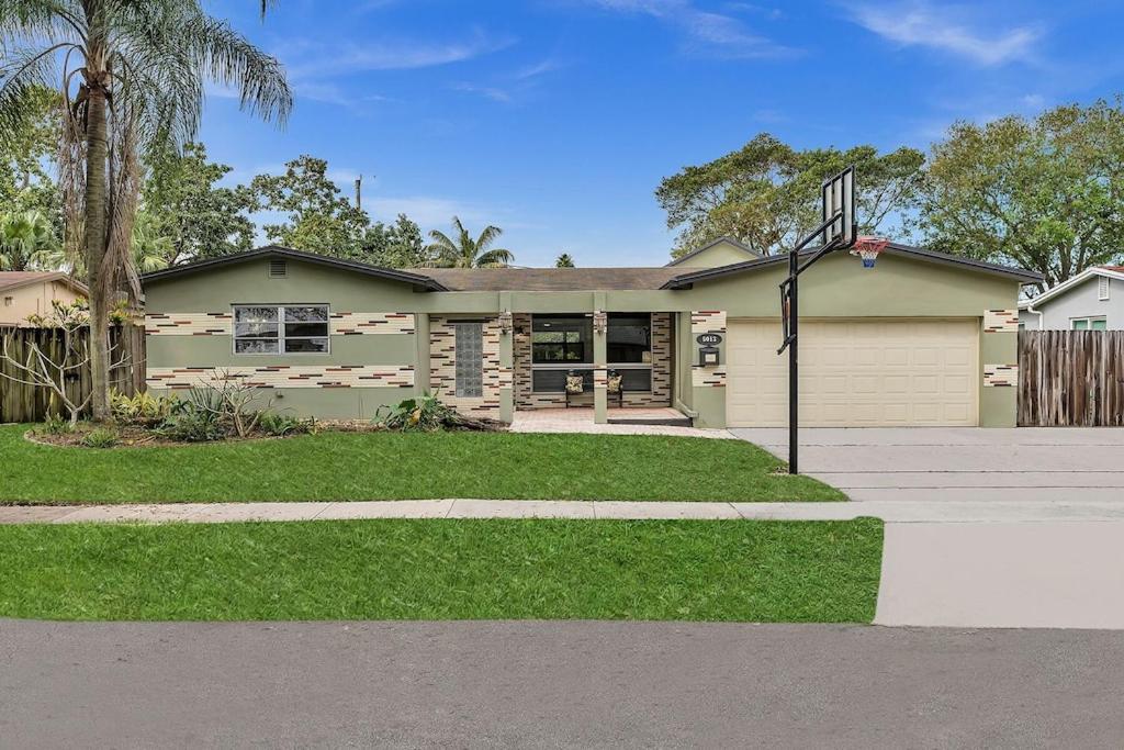 Pool Heat I Firepit And Bbq I 75"Tv I Foosball I 581Mbps Cooper City Exteriér fotografie